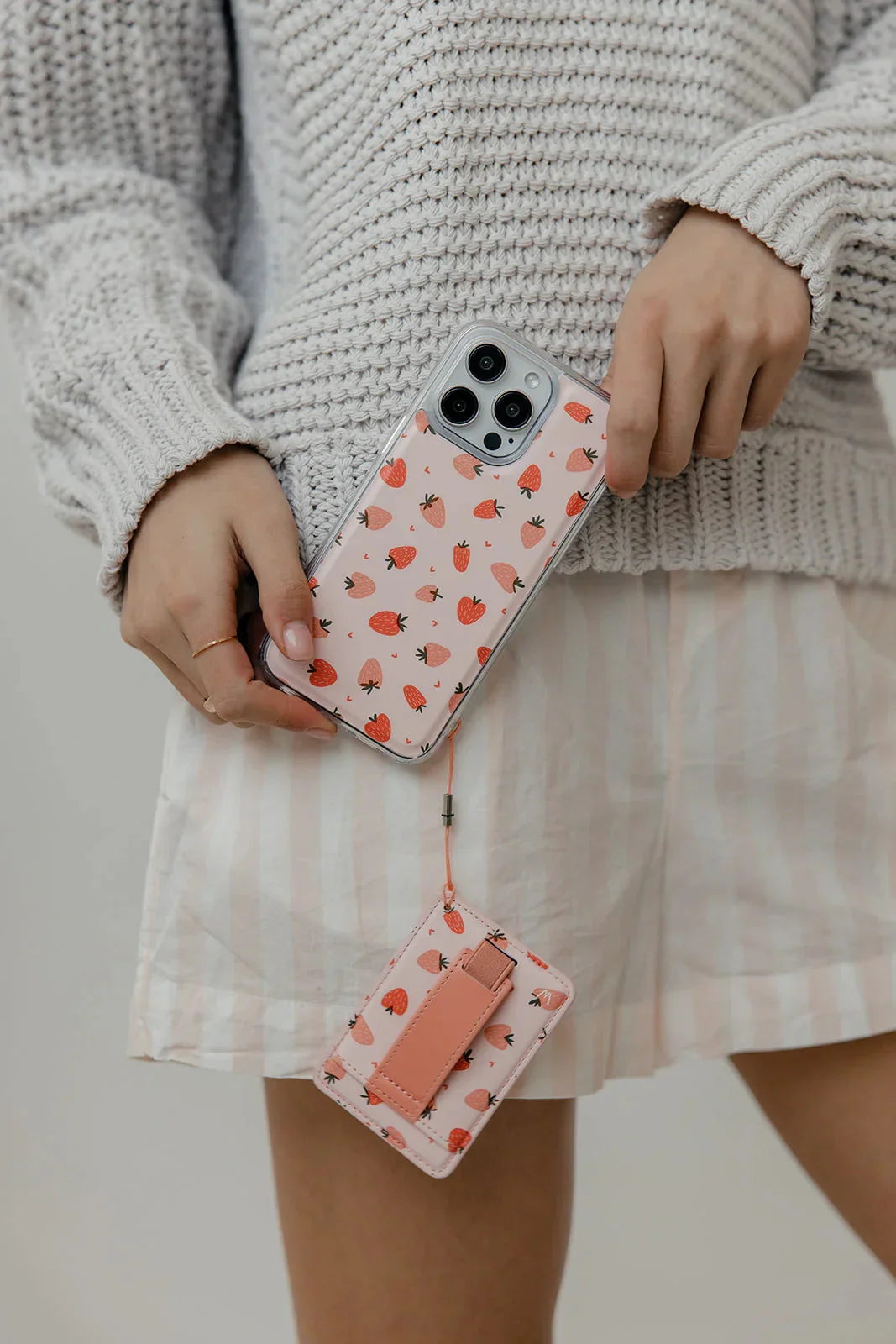Walli Cases - Berry Bliss Magnetic Case and Wallet - Image 5