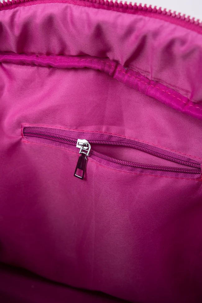 Haylie Fuchsia Petal Pop Quilted Weekender Bag - Image 4