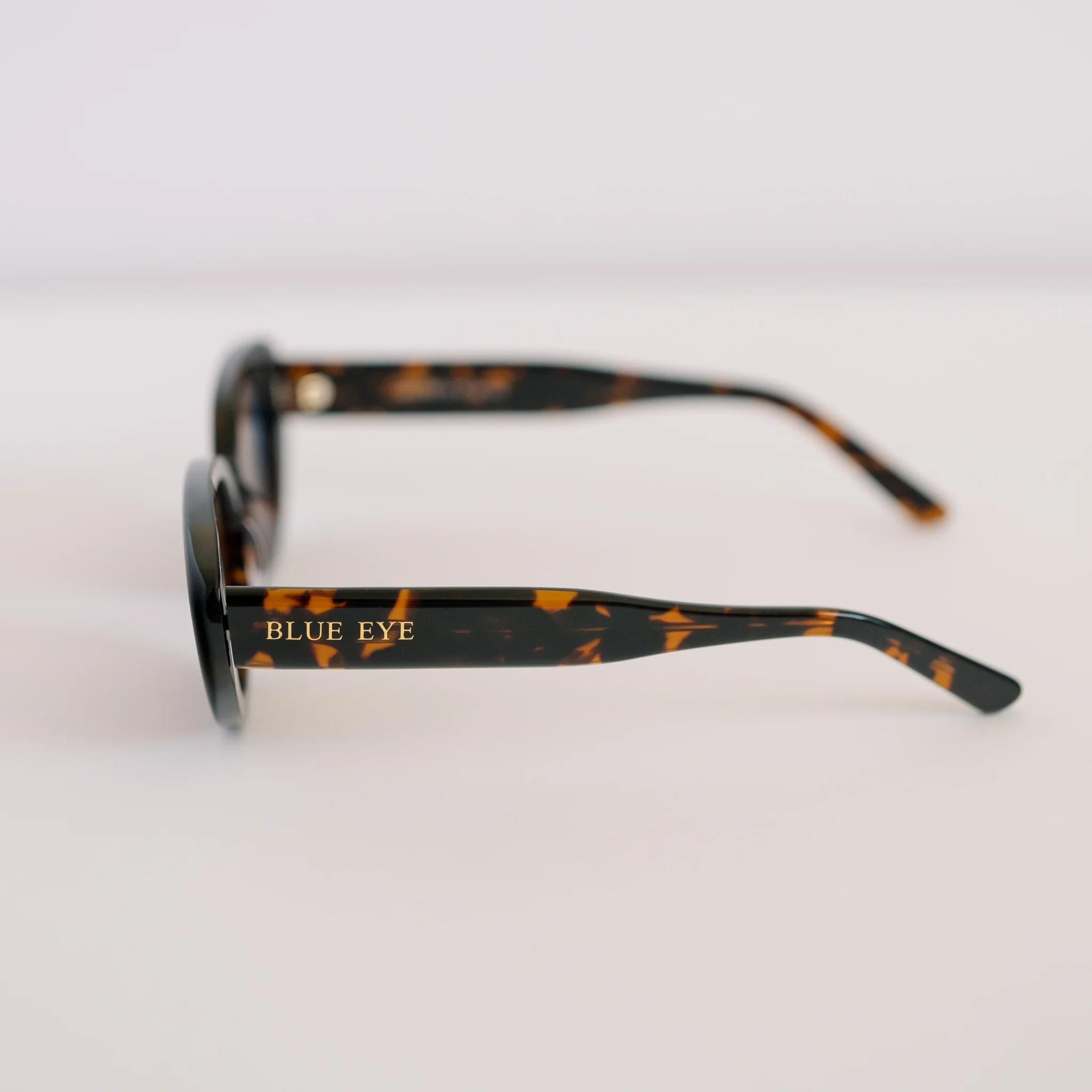 Winnie Tortoise Sunglasses - Image 4